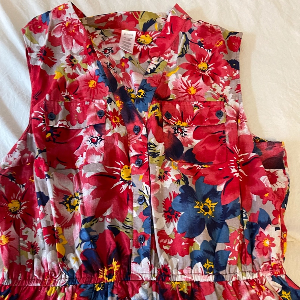 Navy/Red Floral dress (above knee) sleeveless